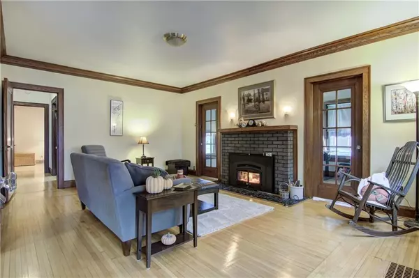 Chippewa Falls, WI 54729,811 Dover ST