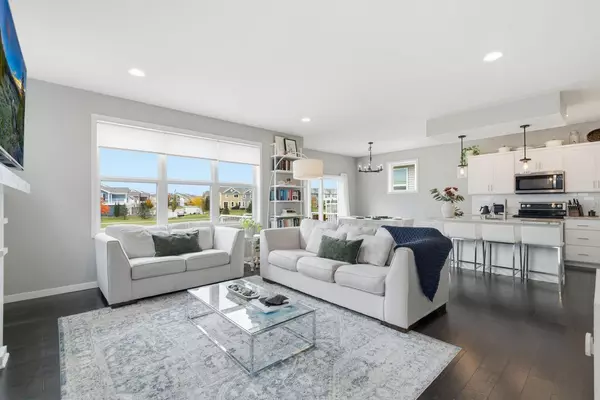 Maple Grove, MN 55369,8215 Deerwood LN N