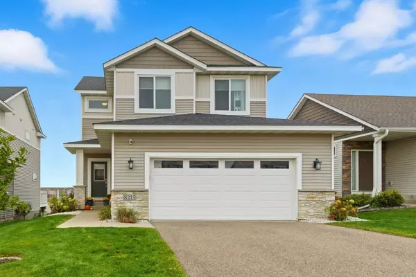 8215 Deerwood LN N, Maple Grove, MN 55369