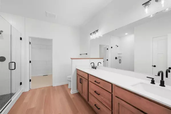 Corcoran, MN 55340,8018 Walnut LN