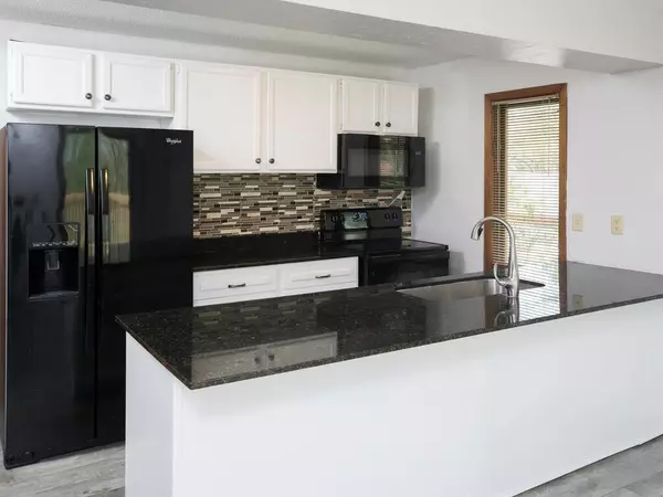 23622 Smithtown RD, Excelsior, MN 55331