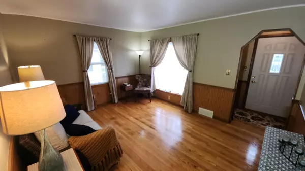 Rochester, MN 55904,929 10th ST SE