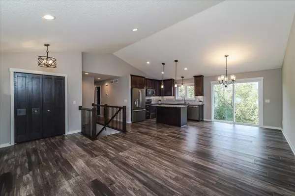 Lonsdale, MN 55046,236 Hawaii ST SE