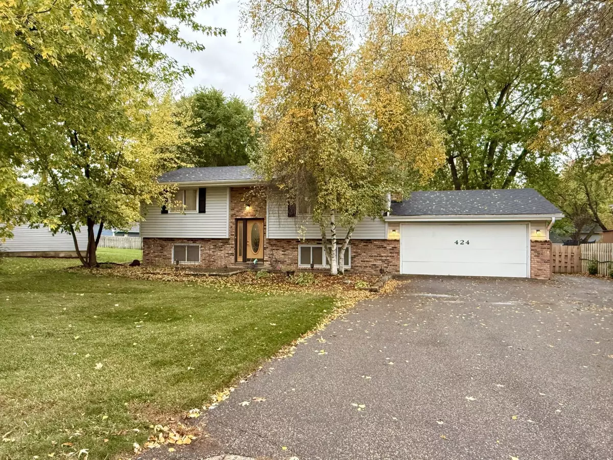 Coon Rapids, MN 55448,424 106th AVE NW