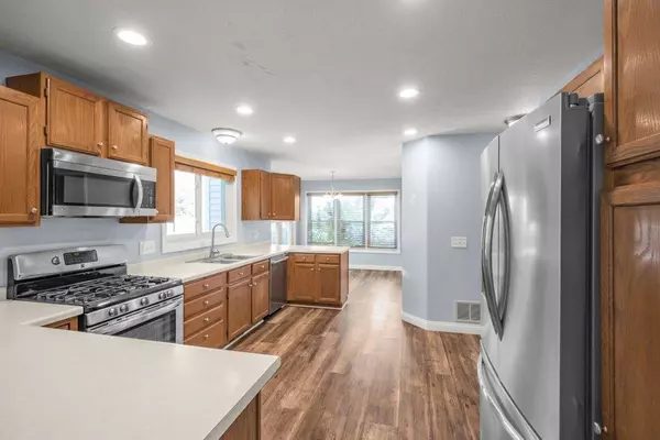 Eden Prairie, MN 55347,8564 Norwood CIR