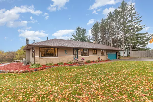 Ellsworth, WI 54011,1538 N Maple ST