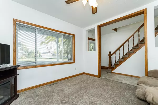 Hayfield, MN 55940,405 1st ST NW