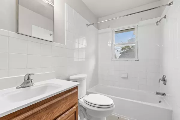 Minneapolis, MN 55406,3009 39th AVE S