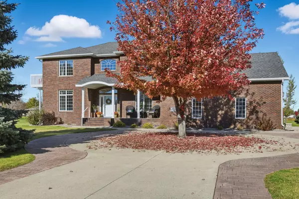 West Fargo, ND 58078,215 51st AVE E