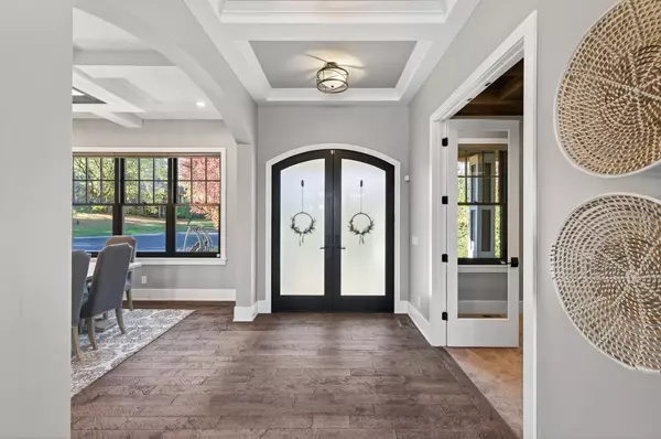 Victoria, MN 55331,525 Smithtown CT