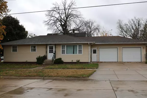 701 10th ST NE, Austin, MN 55912