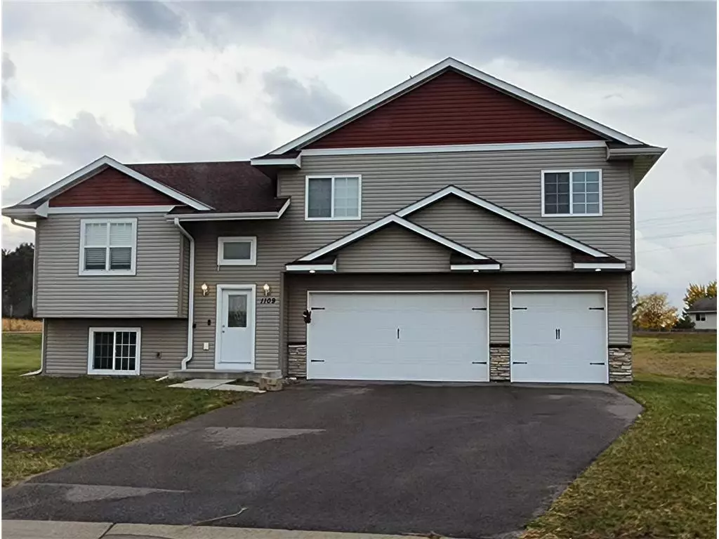 Isanti, MN 55040,1109 8th AVE SW