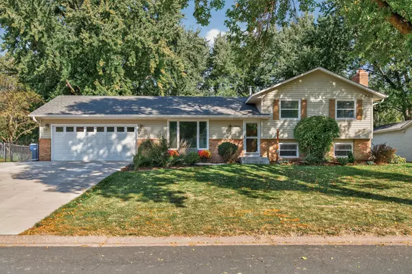 Maple Grove, MN 55369,10924 101st PL N
