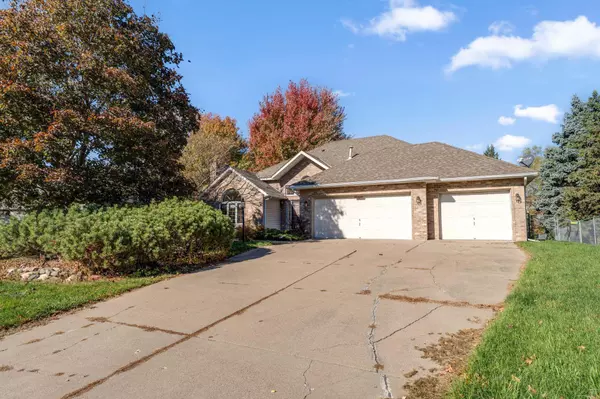 Woodbury, MN 55125,2522 Windsor LN