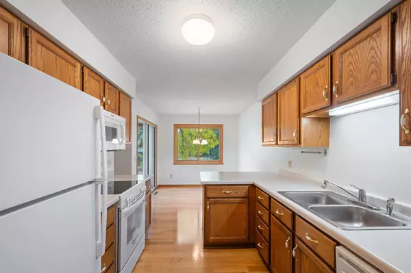 Oakdale, MN 55128,3708 Gershwin LN N