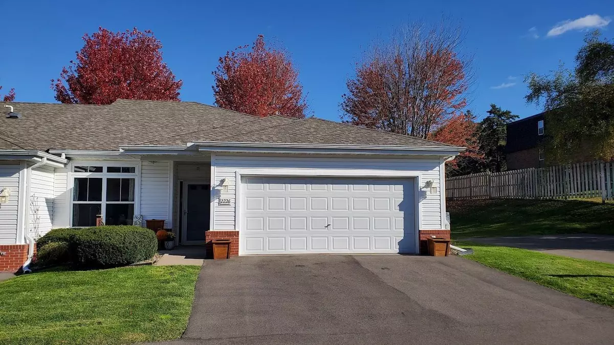 Saint Paul, MN 55119,2226 Lower Afton RD E