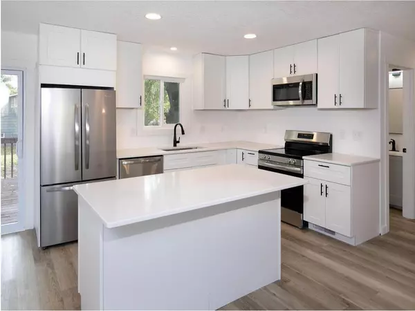 Northfield, MN 55057,9206 Edgebrook DR