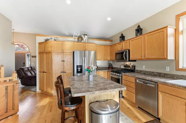 615 Juliet AVE, Clearwater, MN 55320