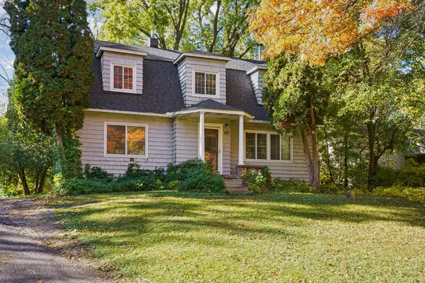 491 Burlington RD, Saint Paul, MN 55119