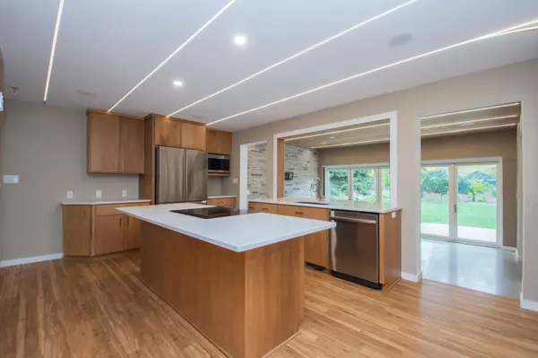 1712 12th ST S, Moorhead, MN 56560