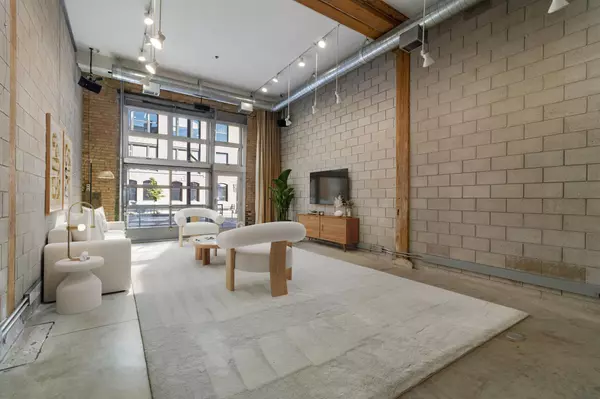 Minneapolis, MN 55401,801 Washington AVE N