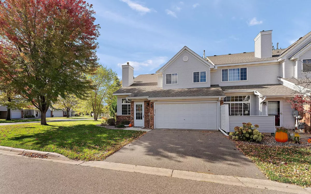 Eagan, MN 55122,1905 N Ruby CT