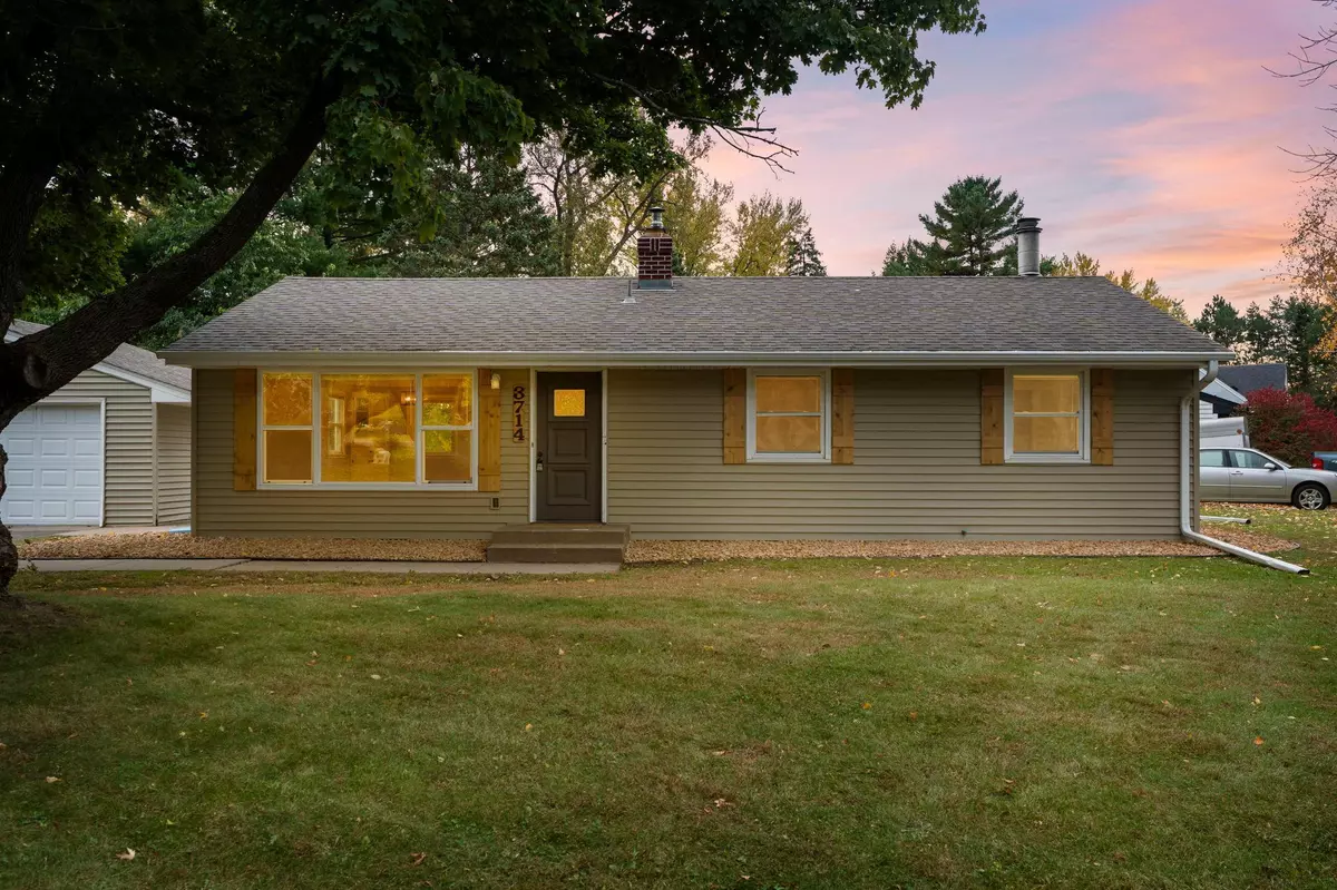 White Bear Lake, MN 55110,3714 Kenny LN