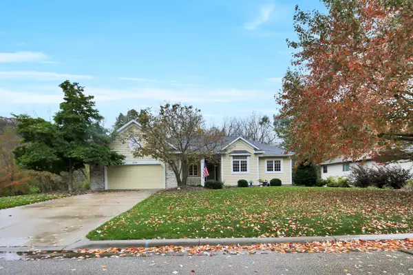 1134 Valley View RD, Lake City, MN 55041