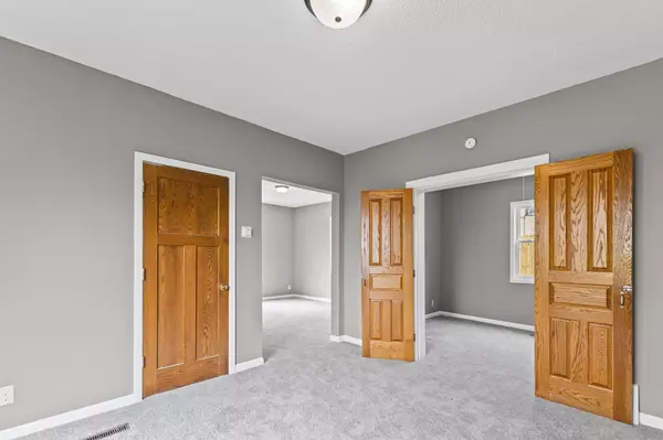 Saint Paul, MN 55117,137 Cayuga ST