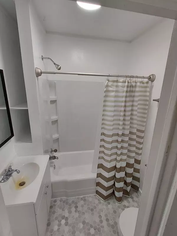 Bemidji, MN 56601,907 10th ST NW