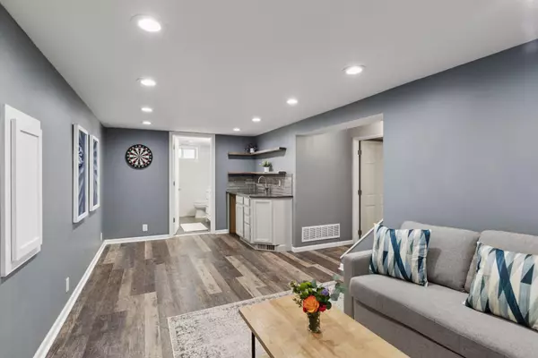 Minneapolis, MN 55419,5749 Pleasant AVE