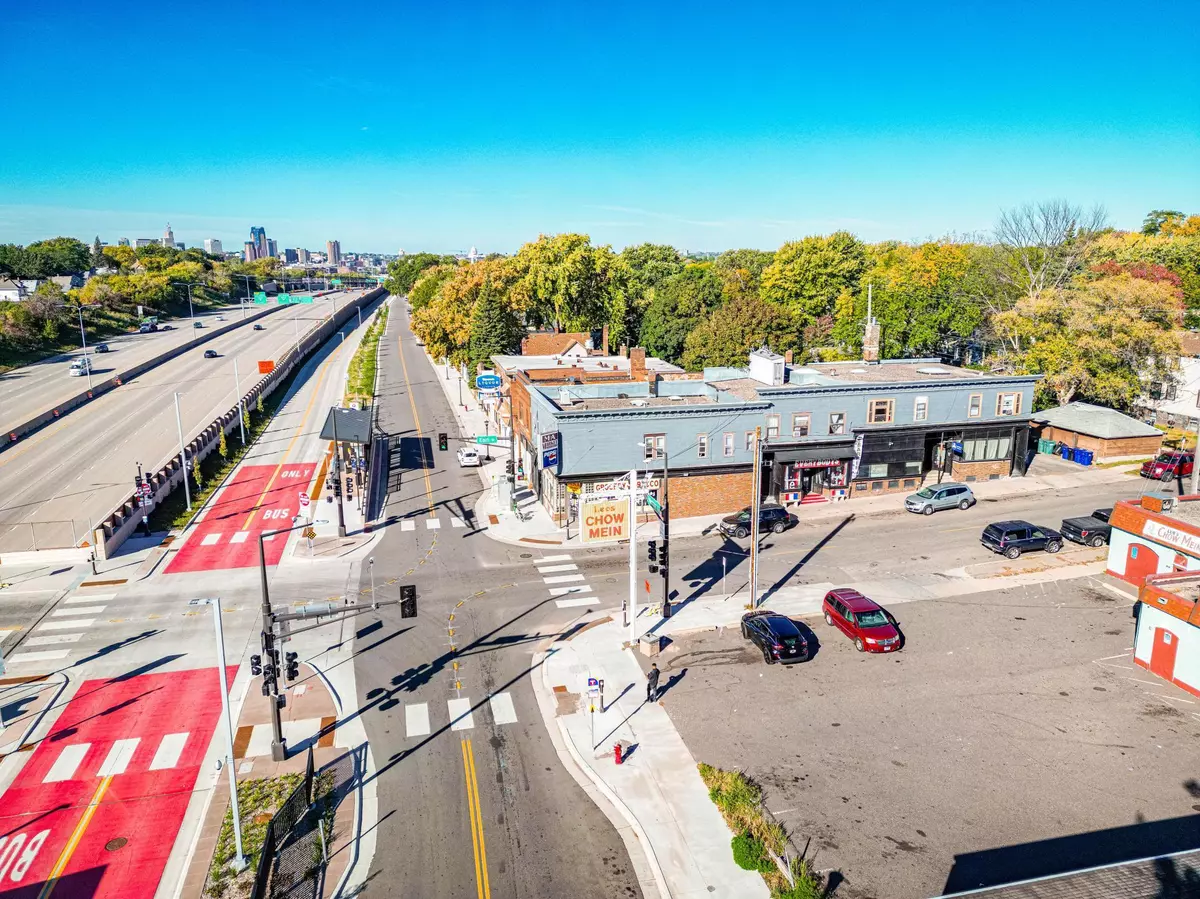 Saint Paul, MN 55106,365 Earl ST