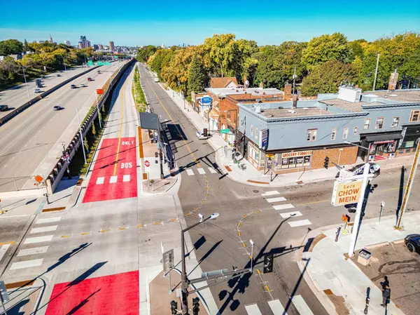 Saint Paul, MN 55106,1051 Hudson RD