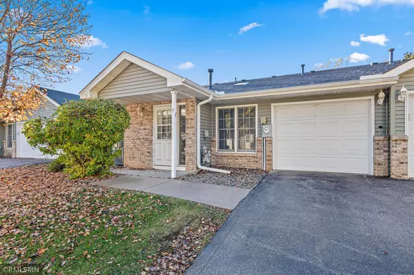 14812 58th ST N #5D, Oak Park Heights, MN 55082