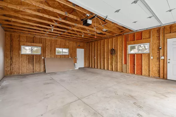 Austin, MN 55912,909 6th AVE SE