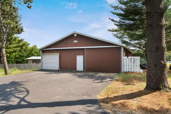 Andover, MN 55304,17855 Round Lake BLVD NW