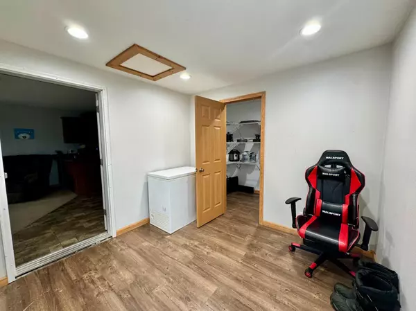 Warroad, MN 56763,67261 Kirkwood DR