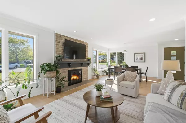 Golden Valley, MN 55422,548 Clover Leaf DR