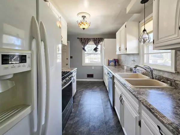 Saint Paul, MN 55106,1526 Upper Afton RD