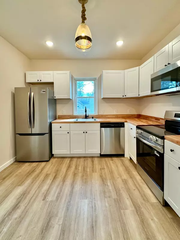 Brainerd, MN 56401,420 D ST NE