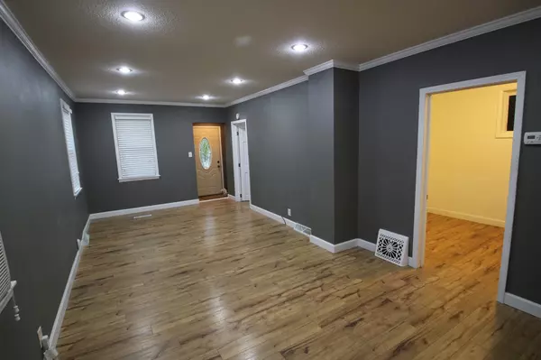 Fargo, ND 58102,113 6th AVE N