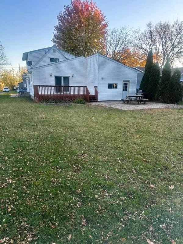 Waseca, MN 56093,209 10th AVE SE