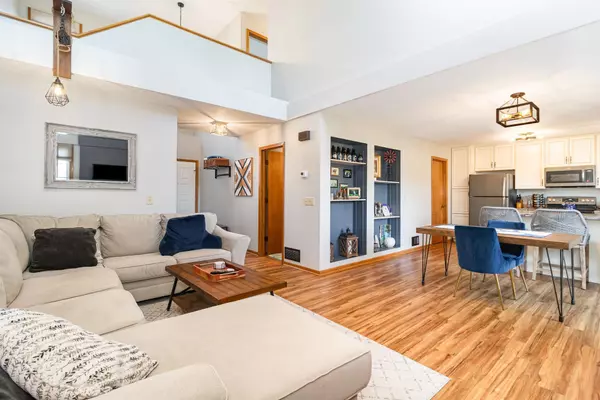 Eden Prairie, MN 55347,8084 Curtis LN