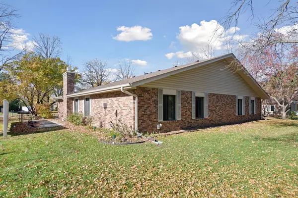 Minnetonka, MN 55345,4553 Aspenwood TRL