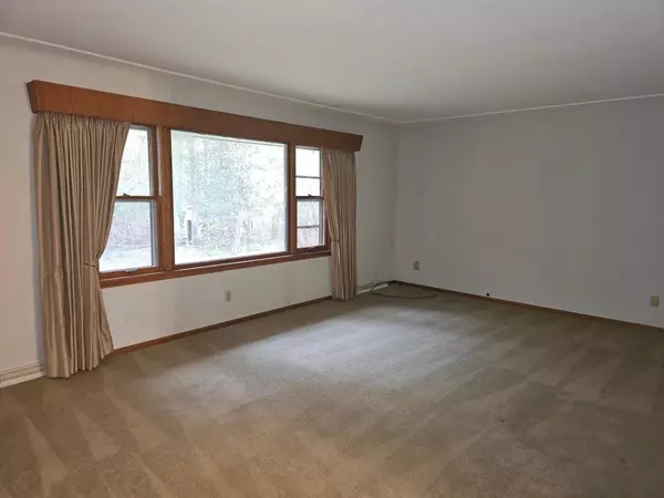 Andover, MN 55304,1304 153rd LN NE