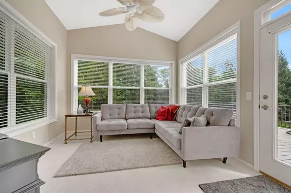 9190 Archer LN N, Maple Grove, MN 55311