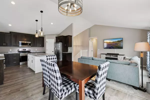 Elko New Market, MN 55020,27671 Oxford LN