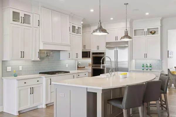 Shorewood, MN 55331,24440 Brassie CIR