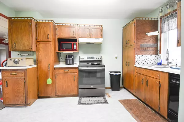 Newfolden, MN 56738,34311 150th AVE NW