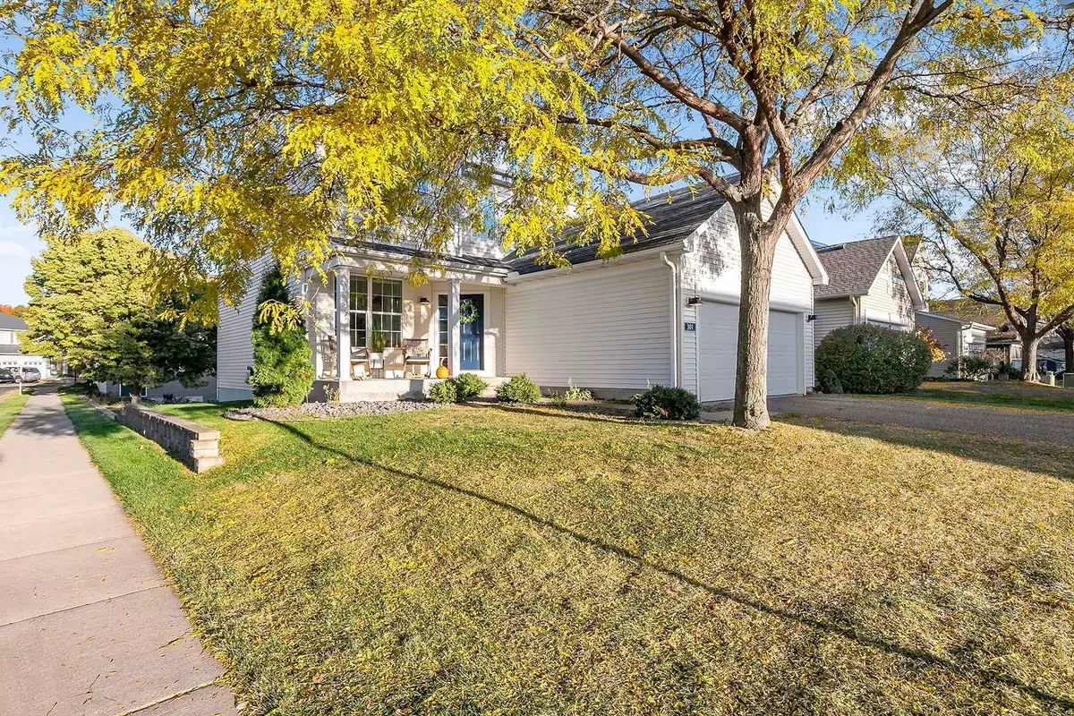 Circle Pines, MN 55014,301 Evergreen LN